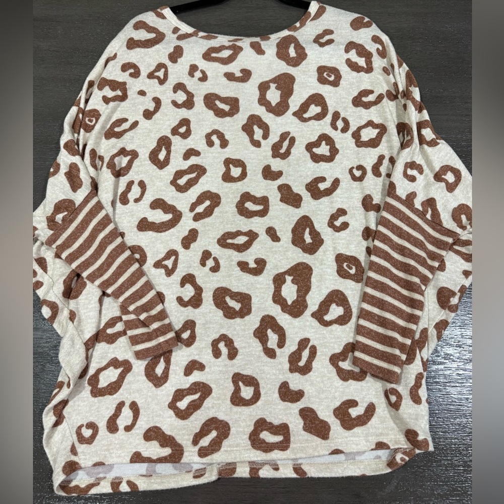 Animal print top